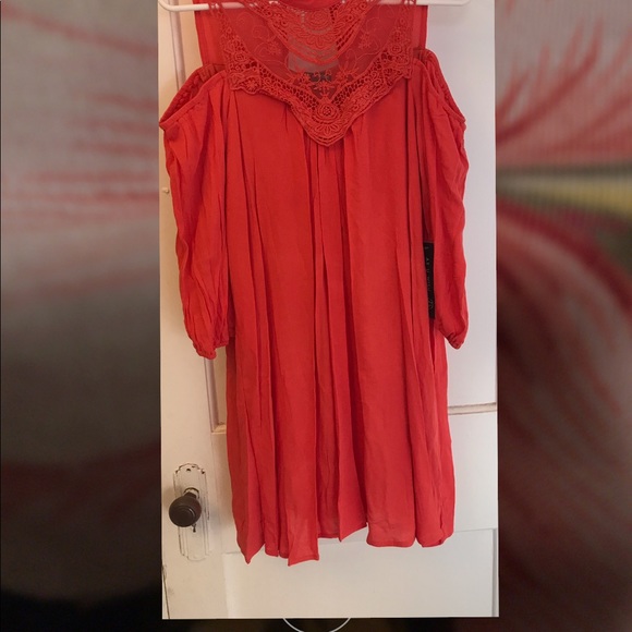 🔥NWT-Beautiful coral dress - Picture 2 of 4